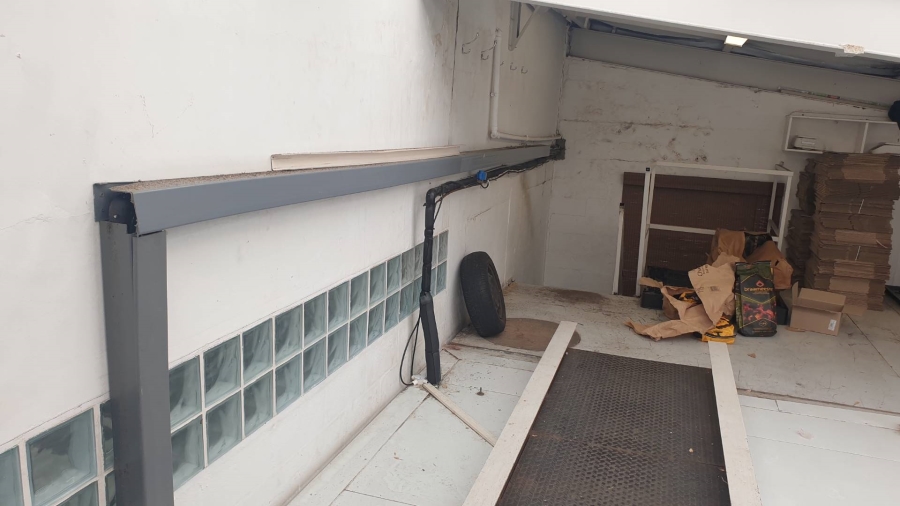 To Let Commercial Property for Rent in Woodstock Western Cape
